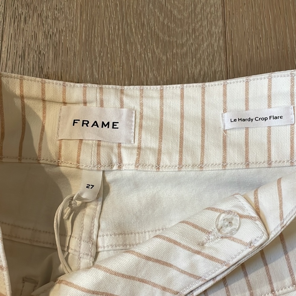 NWT Frame Le Hardy Crop Flare Jeans Size 27 White with Khaki Pinstripe - Picture 6 of 7